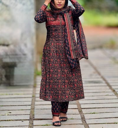 রেডিমেড থ্রি পিস - Image 2