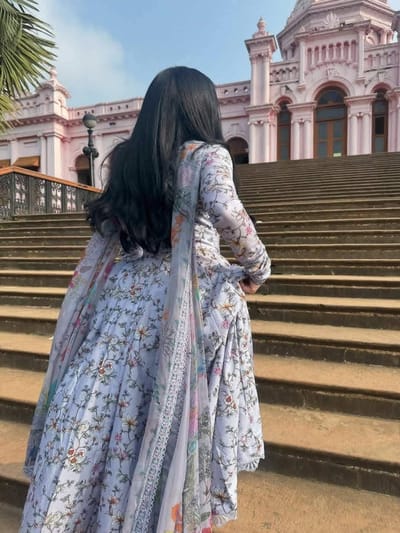 হানিয়া আমির Inspired ডিজিটাল প্রিন্ট থ্রি পিস - Image 2