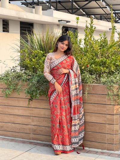 Digital Print Sharee with Blouse Piece - Image 3