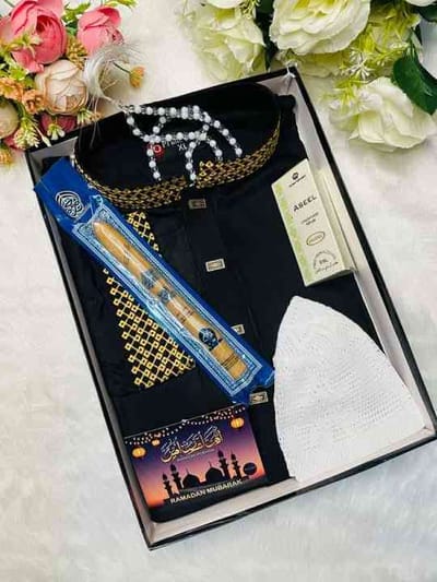 🕋 ইসলামিক পাঞ্জাবি কম্বো প্যাকেজ – উপহার দিন আধ্যাত্মিকতার ছোঁয়া 🌙