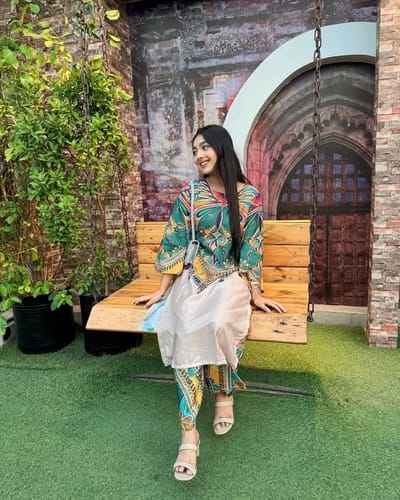 Digital Print Three Piece - Image 3