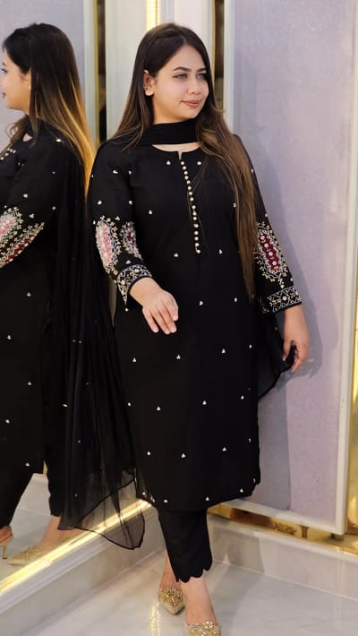 এমব্রয়ডারি থ্রি পিস - Image 2