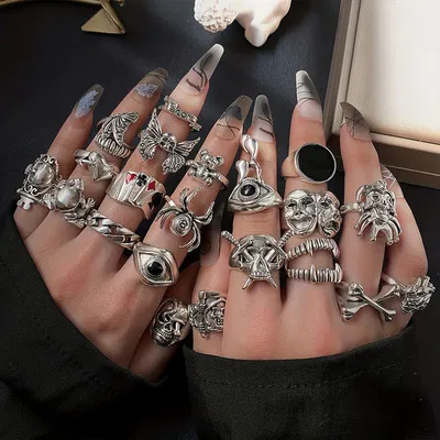y2k style ring set 24 piece - Image 3
