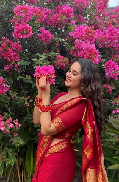 Check Sharee with running blause pcs