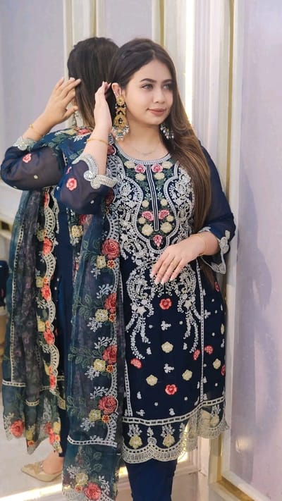 পাকিস্তানি ডিজাইন 4-পিস সাদ বাহার টিস্যু সেট - Image 1