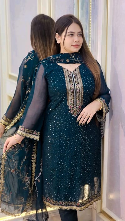 জর্জেট এমব্রয়ডারি কাজ করা ফোর পিস - Image 1