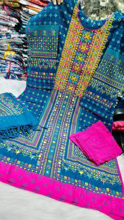 আড়ং বুটিক থ্রি পিস - Image 1