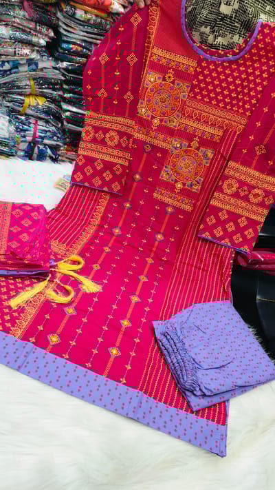 আড়ং বুটিক থ্রি পিস - Image 6