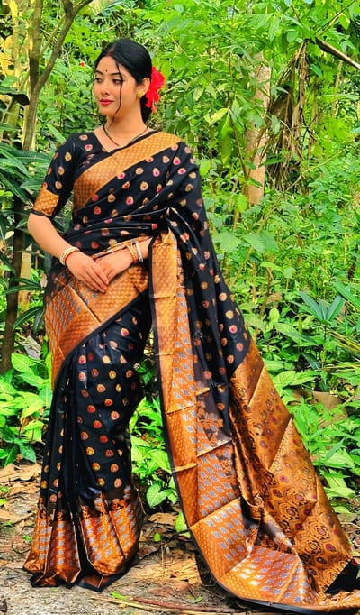 সফট সিল্ক কাতান শাড়ি - Image 2