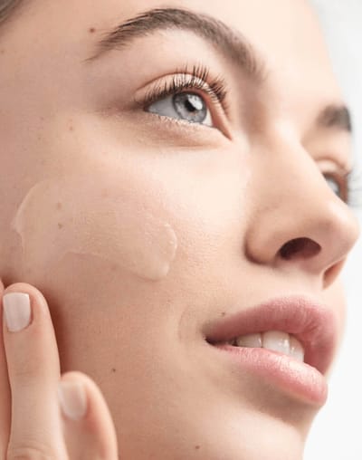 Clinique Dramatically Different Moisturizing Lotion+™, 30ml (without packet) - Image 2