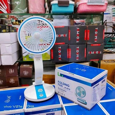 𝐋𝐑 𝐟𝐚𝐧 (𝐀𝐝𝐣𝐮𝐬𝐭𝐚𝐛𝐥𝐞 𝐫𝐞𝐜𝐡𝐚𝐫𝐠𝐞𝐚𝐛𝐥𝐞 𝐟𝐨𝐥𝐝𝐢𝐧𝐠 𝐟𝐚𝐧 𝐰𝐢𝐭𝐡 𝐥𝐞𝐝 𝐥𝐢𝐠𝐡𝐭) - Image 1