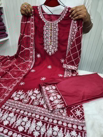 Readymade Three Piece - Image 3