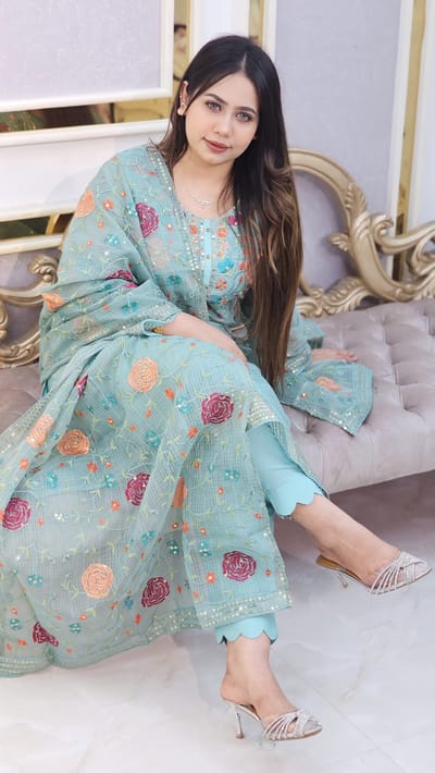 থ্রি পিছ