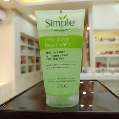 𝐒𝐢𝐦𝐩𝐥𝐞 𝐑𝐞𝐟𝐫𝐞𝐬𝐡𝐢𝐧𝐠 𝐅𝐚𝐜𝐢𝐚𝐥 𝐖𝐚𝐬𝐡