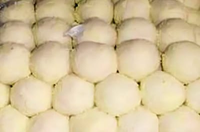 নাটরের কাঁচাগোল্লা