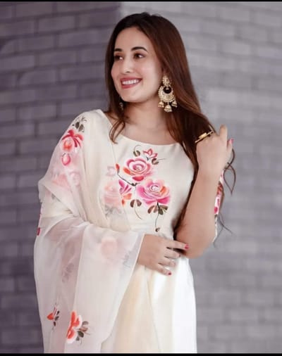 রোজ গাউ - Image 3