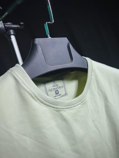 ACENTRIC'S Round-Neck Pullover Sweatshirt - Image 3