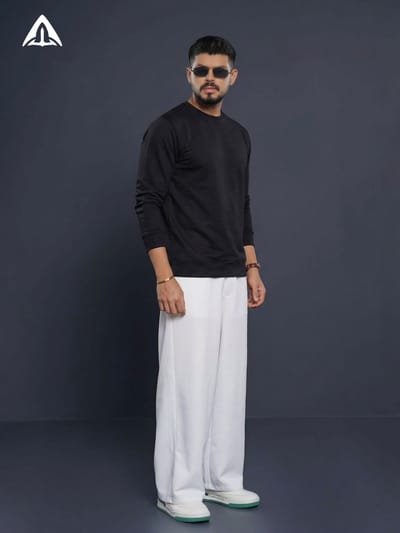 ACENTRIC'S Round-Neck Pullover Sweatshirt - Image 2