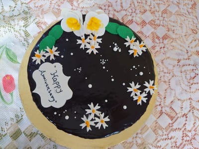 Dark Chocolate Cake- 1.5 Pound