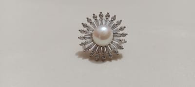 Pearl Adjustable Finger Ring