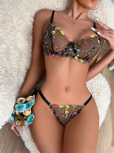 Elegant Floral Embroidered Lingerie Set - Image 5