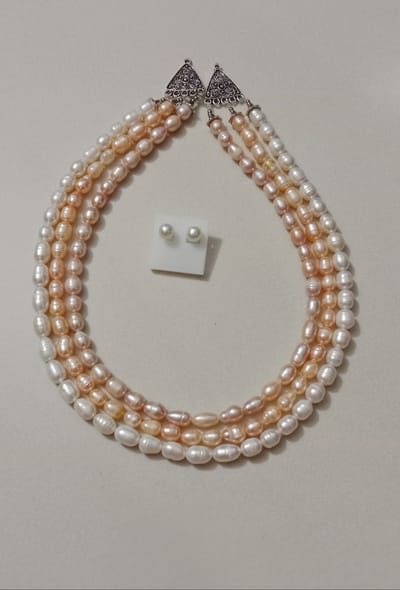 3 Layer Rice Pearl Necklace.