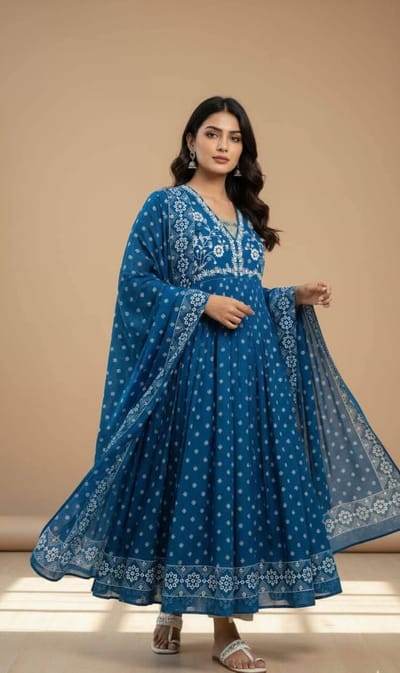 রেডিমেড নাইরা কাট থ্রি পিস - Image 1