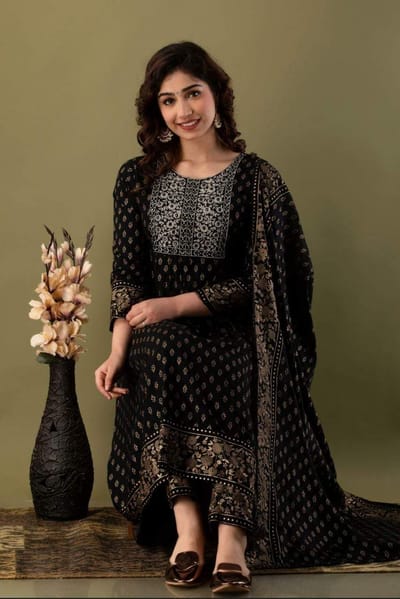 আনস্টিজ স্ক্রিন প্রিন্ট থ্রি-পিস - Image 2