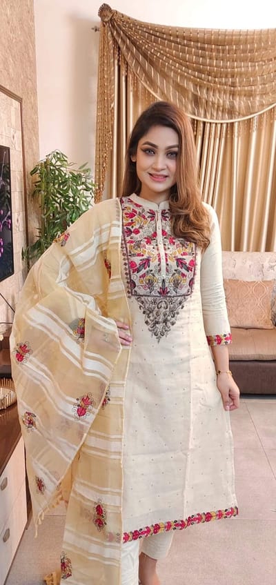 আনস্টিজ স্ক্রিন প্রিন্ট থ্রি-পিস - Image 2