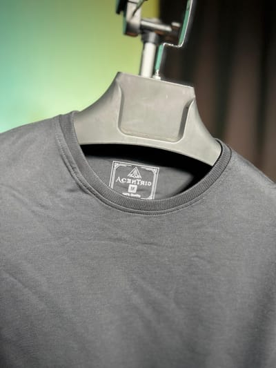 ACENTRIC'S Round-Neck Pullover Sweatshirt - Image 3