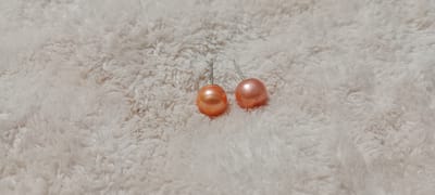 Pearl Ear Top