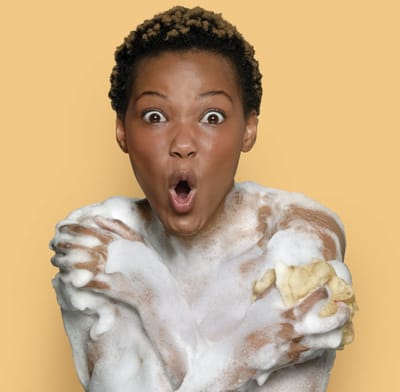 St. Ives Soothing Body Wash| Oatmeal & Shea Butter, 450ml - Image 3