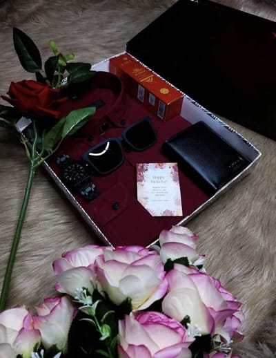 Exclusive Gift Combo Set - Image 2