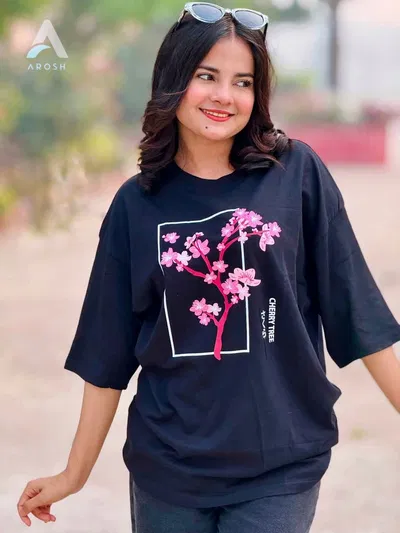 Ladies T-shirt