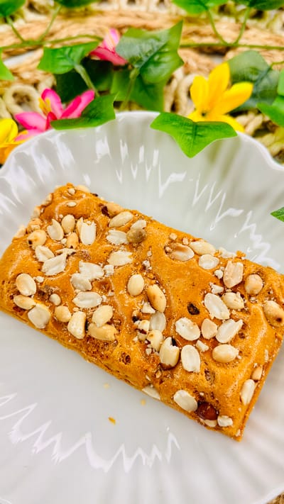 বাদাম কটকটি