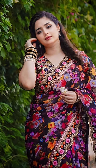 Digital Print Sharee with Blouse Piece - Image 2