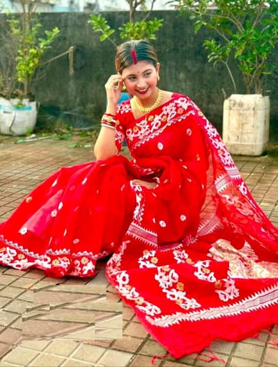 প্রিমিয়াম হাফসিল্ক শাড়ি - Image 1