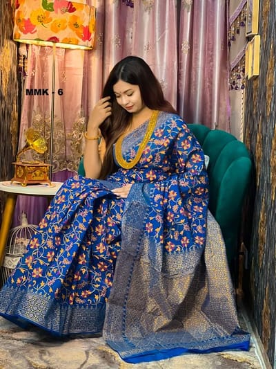 হাফ সিল্কে স্ক্রিন প্রিন্ট কাজ করা শাড়ি - Image 9