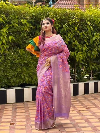 হাফ সিল্কে স্ক্রিন প্রিন্ট কাজ করা শাড়ি - Image 12