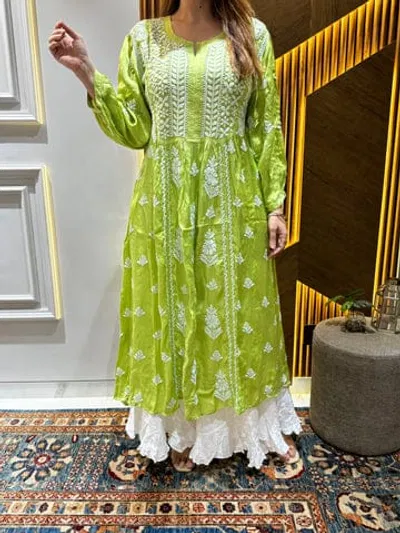 Lucknow Gawon 2 piece Embroidery Tow piece Set (Green)