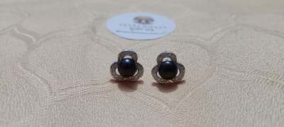 Black Pearl Ear Ring