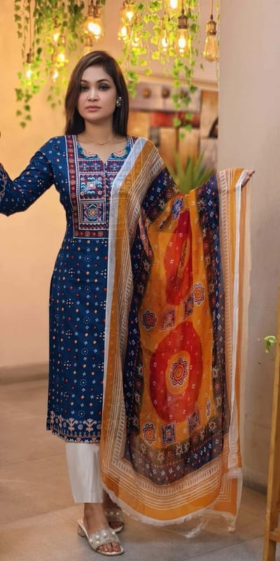 স্কিন প্রিন্ট স্টোন ওয়ার্ক থ্রি পিস - Image 2