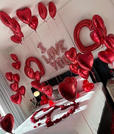 Valantine Room Decor