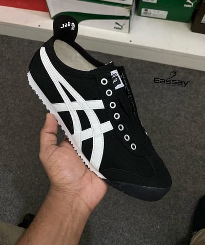 Onitsuka Tiger Slip on Black and White Step