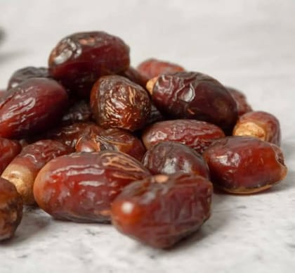 দাব্বাস (ক্রাউন) খেজুর (Dabbas Date)
