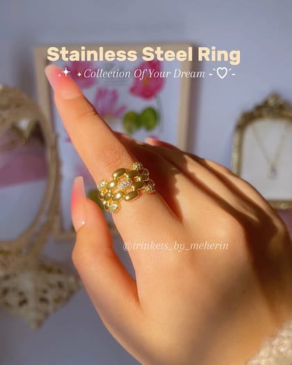Opaline ring