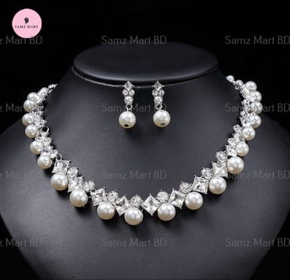 European Style Pearl Gemstone Necklace