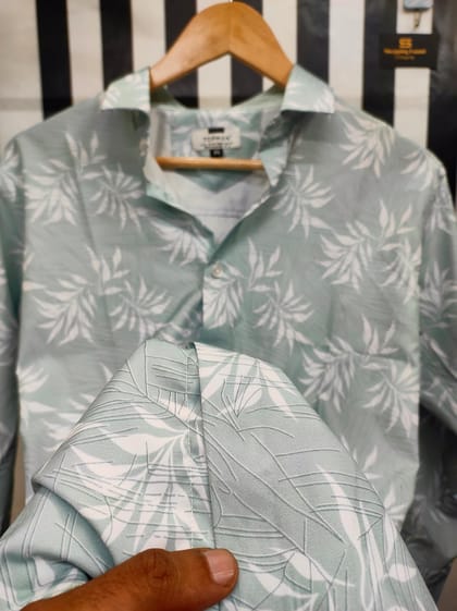 Trendy floral print shirt