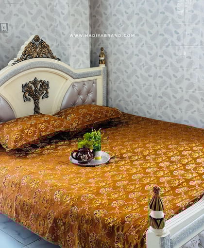 কুমারখালির লাক্সারি বেডকভার- Gold