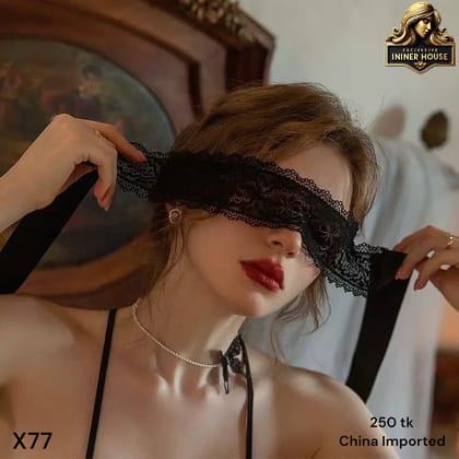 Elegant Black Lace Blindfold – Sensual Romantic Eye Mask for Couples | Soft Adjustable Lingerie Accessory